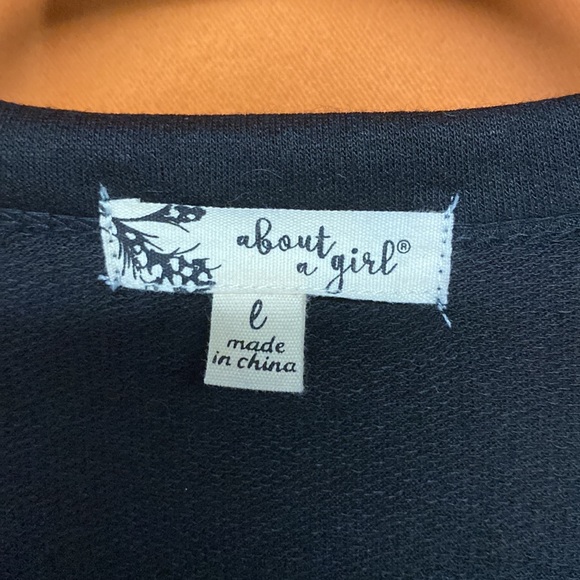 Top - Picture 3 of 3